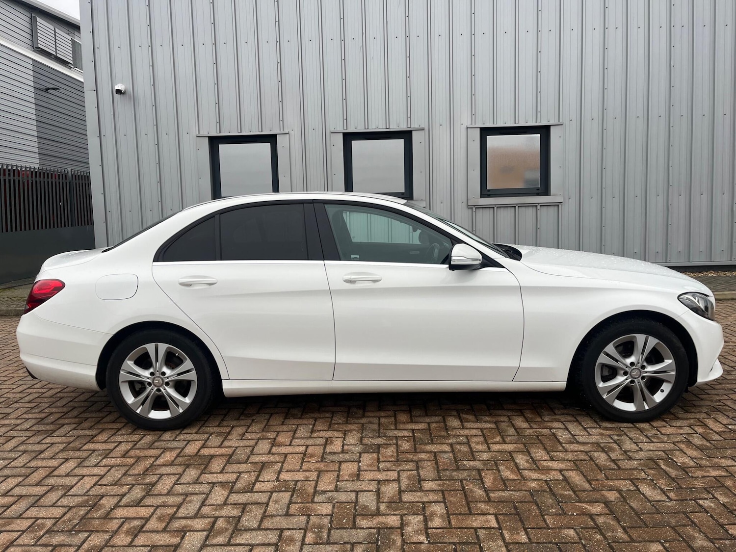 Used Mercedes-Benz C Class 2015 for sale - 77132007: Photo 23