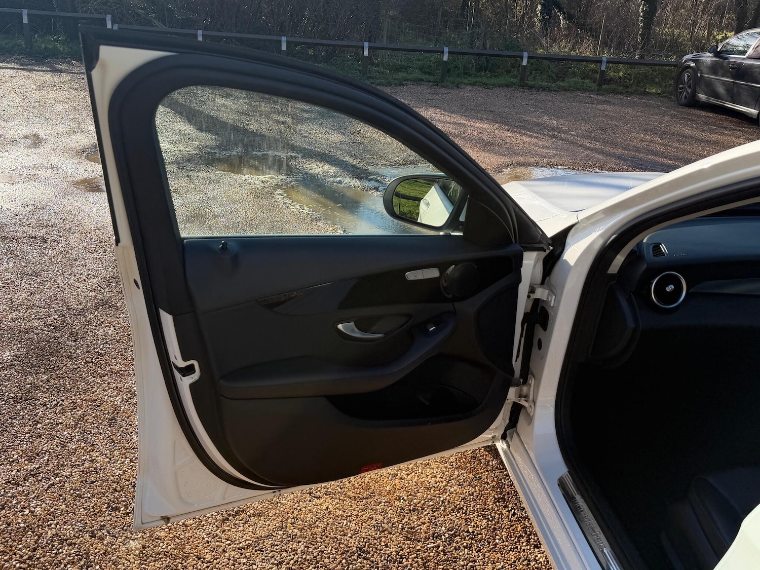 Used Mercedes-Benz C Class 2015 for sale - 77132007: Photo 29