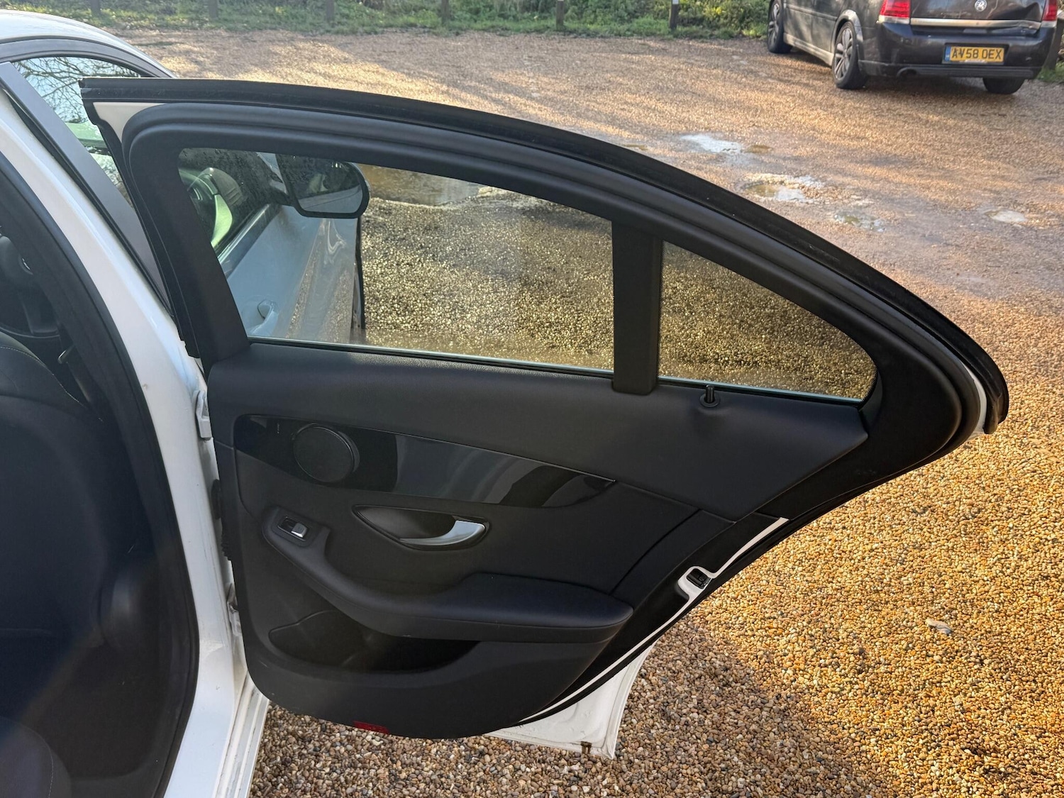 Used Mercedes-Benz C Class 2015 for sale - 77132007: Photo 31