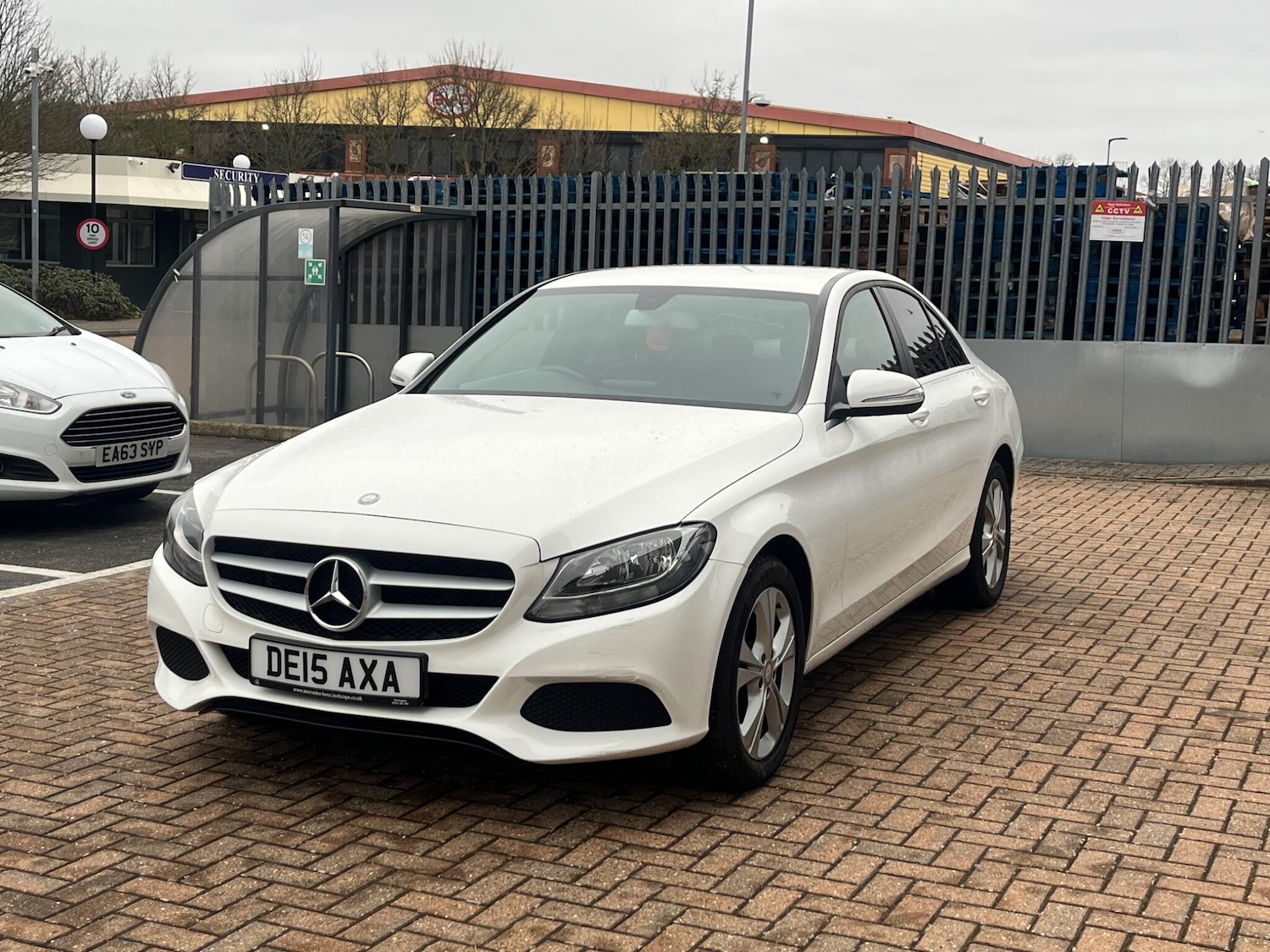 Used Mercedes-Benz C Class 2015 for sale - 77132007: Photo 9