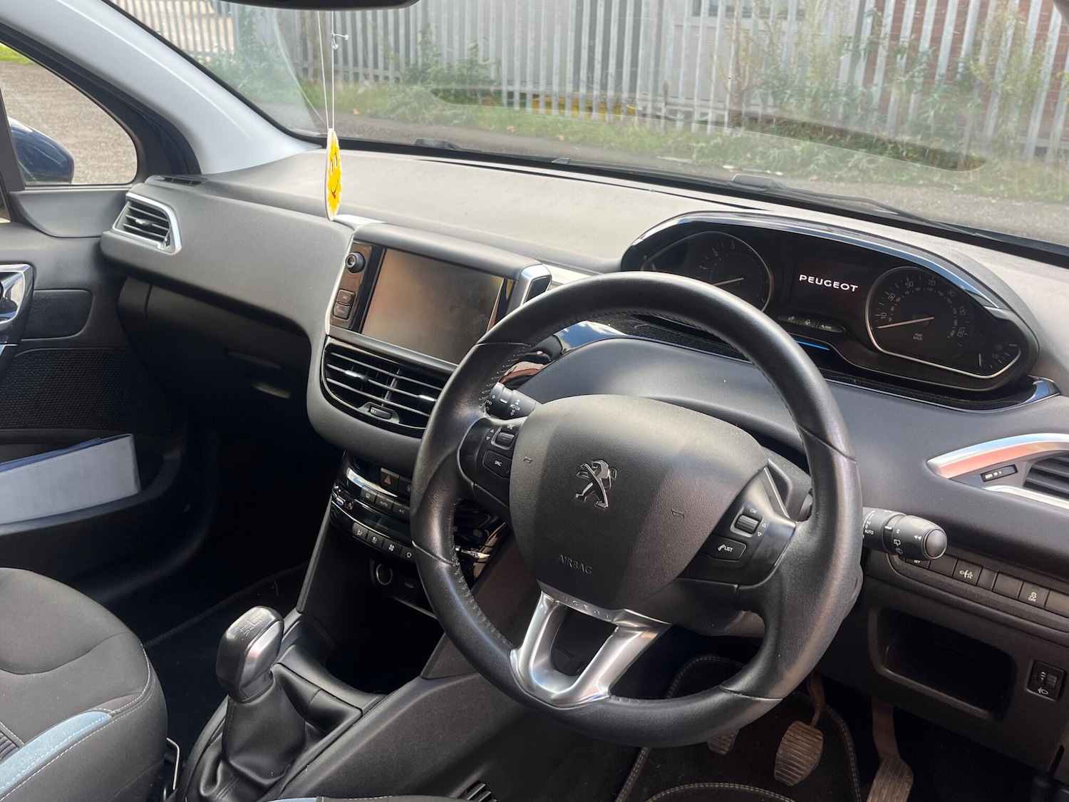Used Peugeot 208 2014 for sale - 76446586: Photo 34