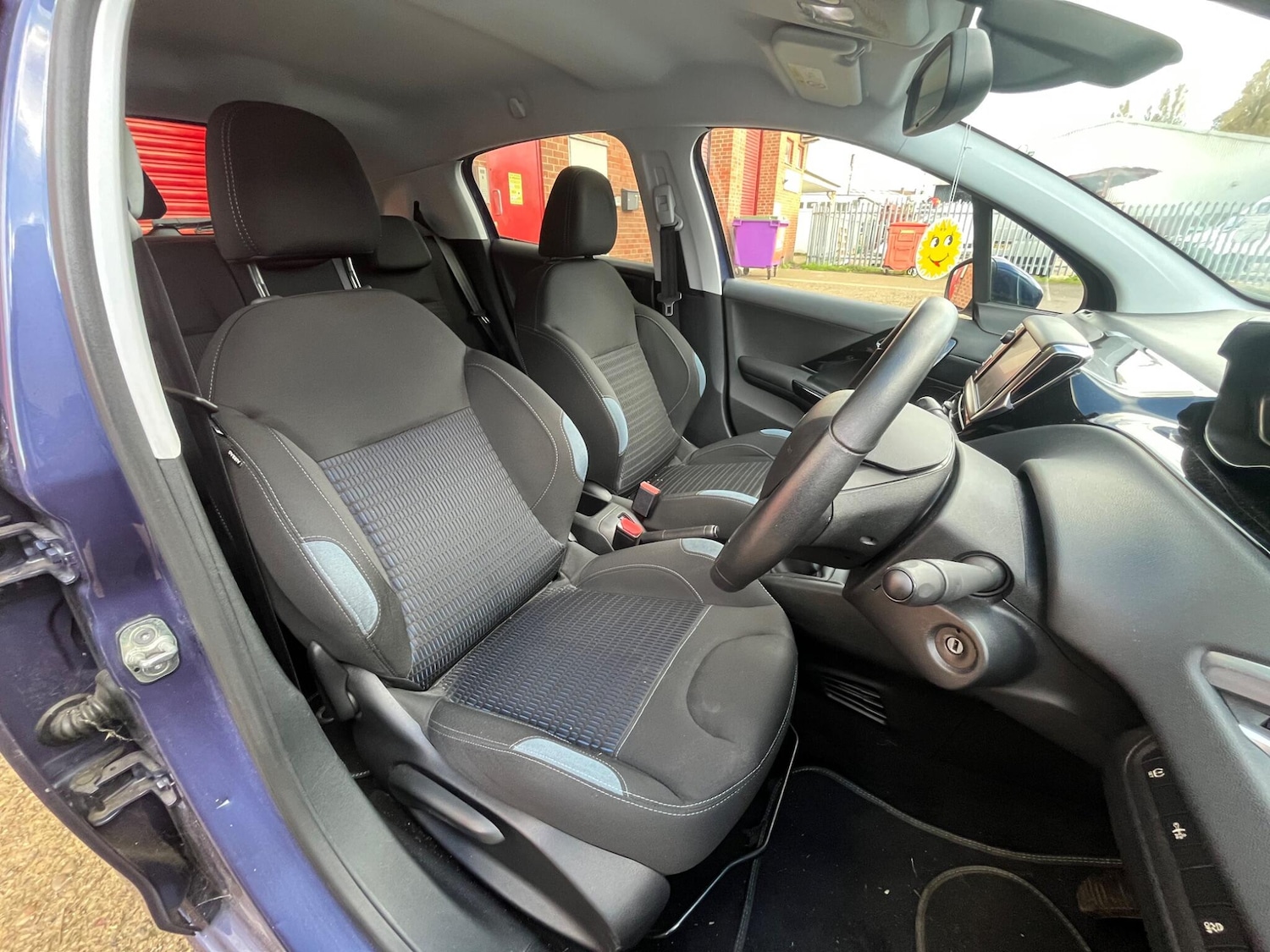 Used Peugeot 208 2014 for sale - 76446586: Photo 38