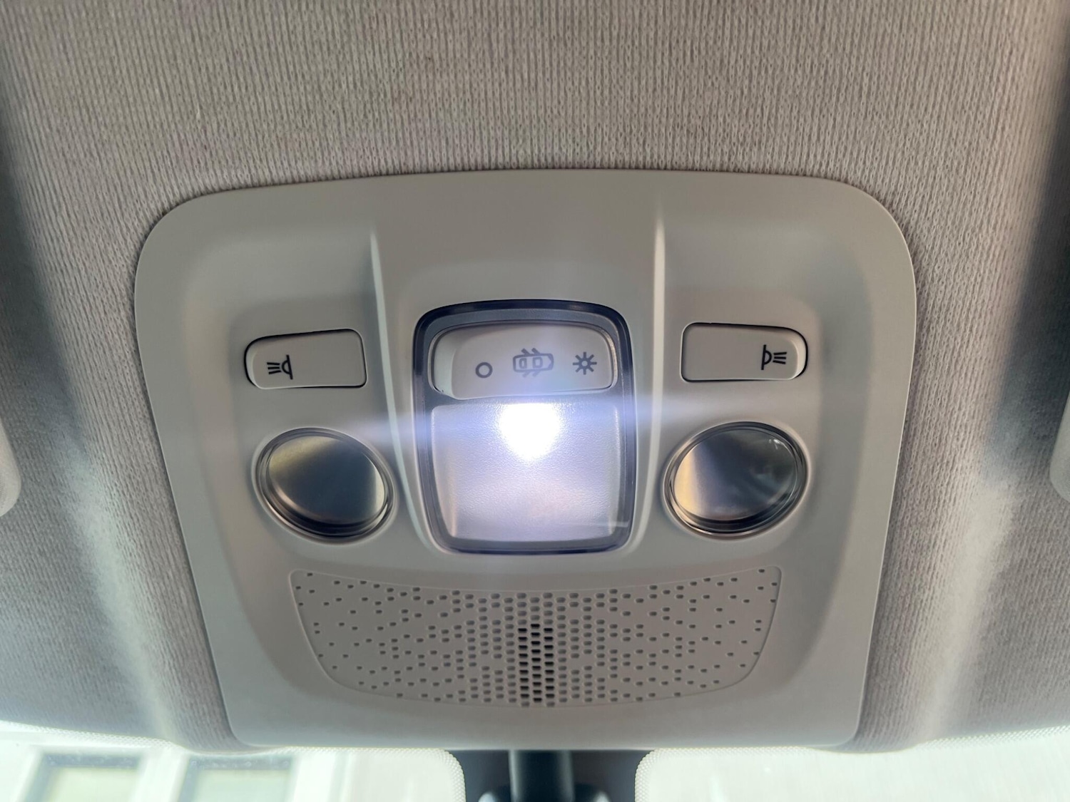 Used Peugeot 208 2014 for sale - 76446586: Photo 57