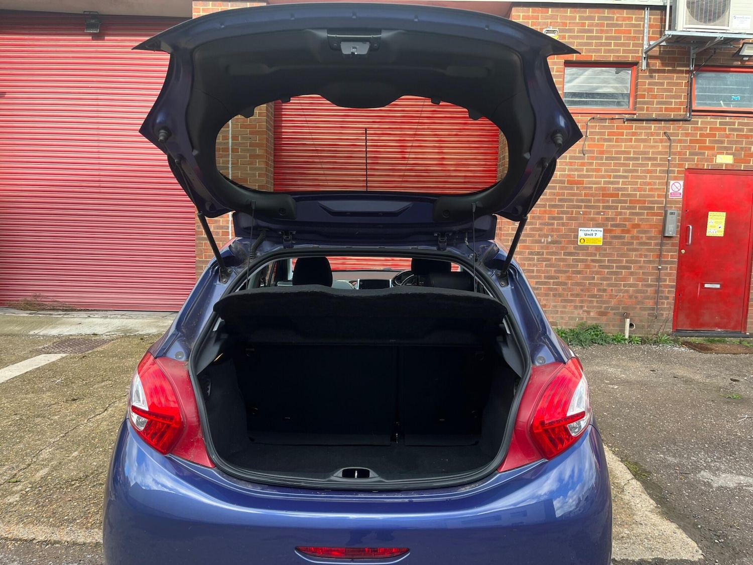 Used Peugeot 208 2014 for sale - 76446586: Photo 81