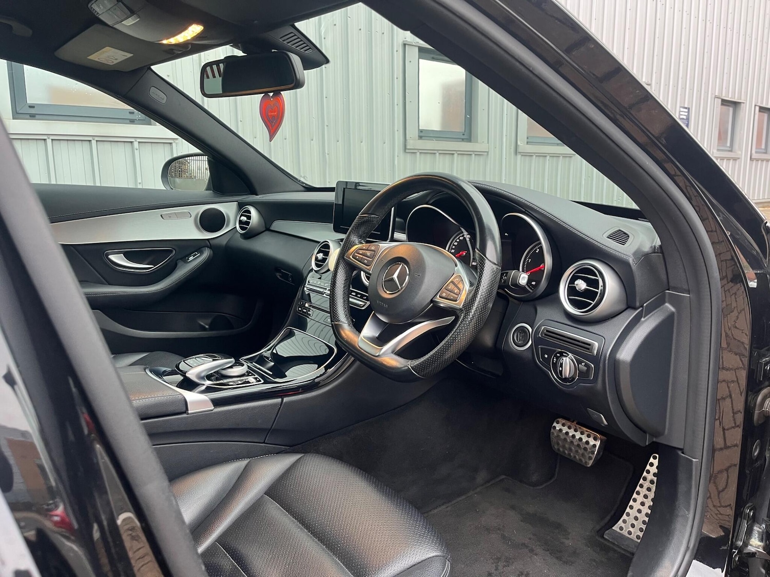 Used Mercedes-Benz C Class 2014 for sale - 77411444: Photo 36