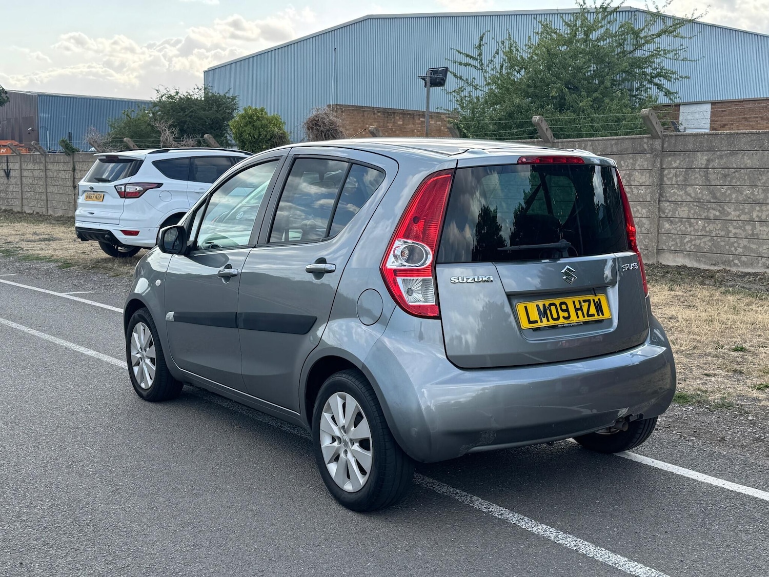 Used Suzuki Splash 2009 for sale - 76898747: Photo 4