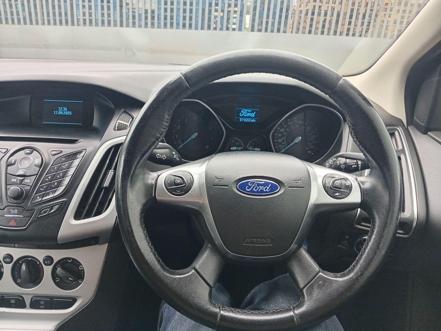 Used Ford Focus 2014 for sale - 76560924: Photo 35