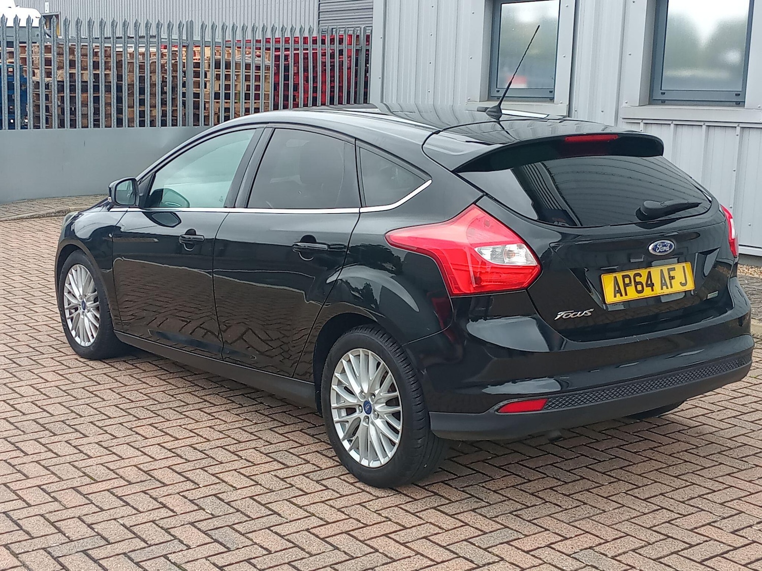 Used Ford Focus 2014 for sale - 76560924: Photo 9