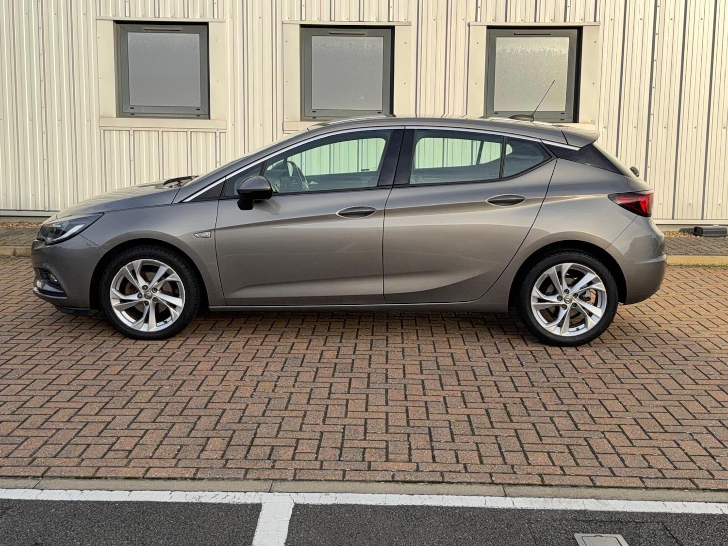 Used Vauxhall Astra 2017 for sale - 77574077: Photo 10