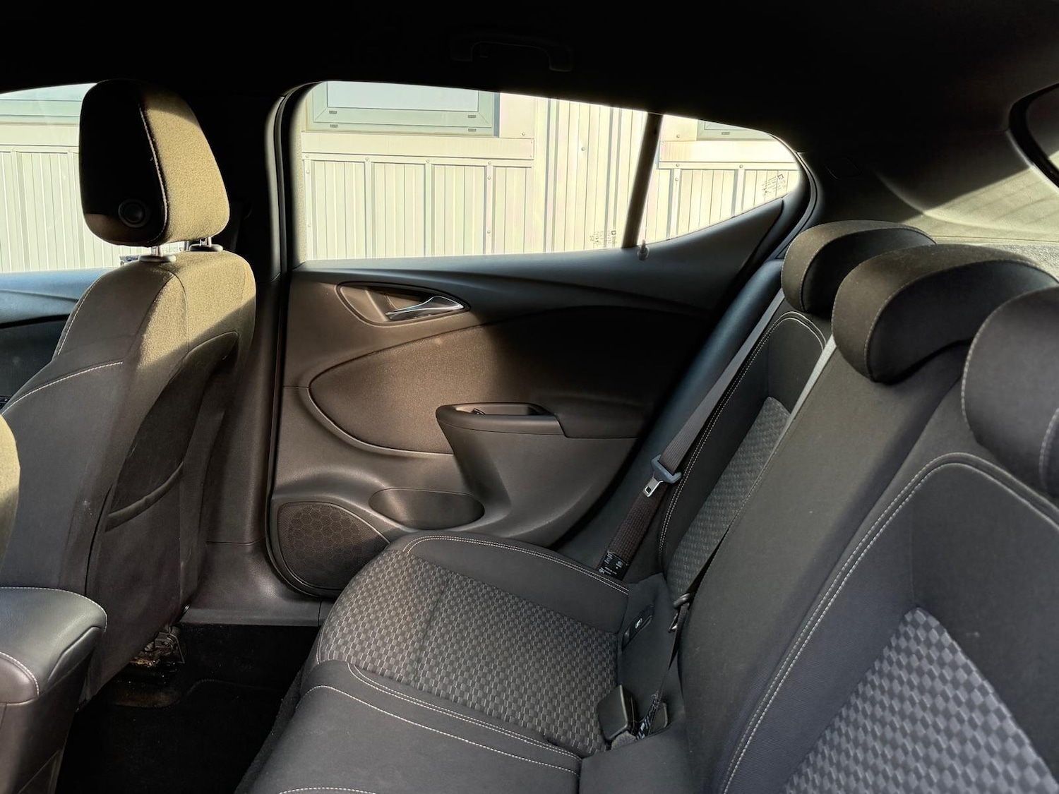 Used Vauxhall Astra 2017 for sale - 77574077: Photo 25