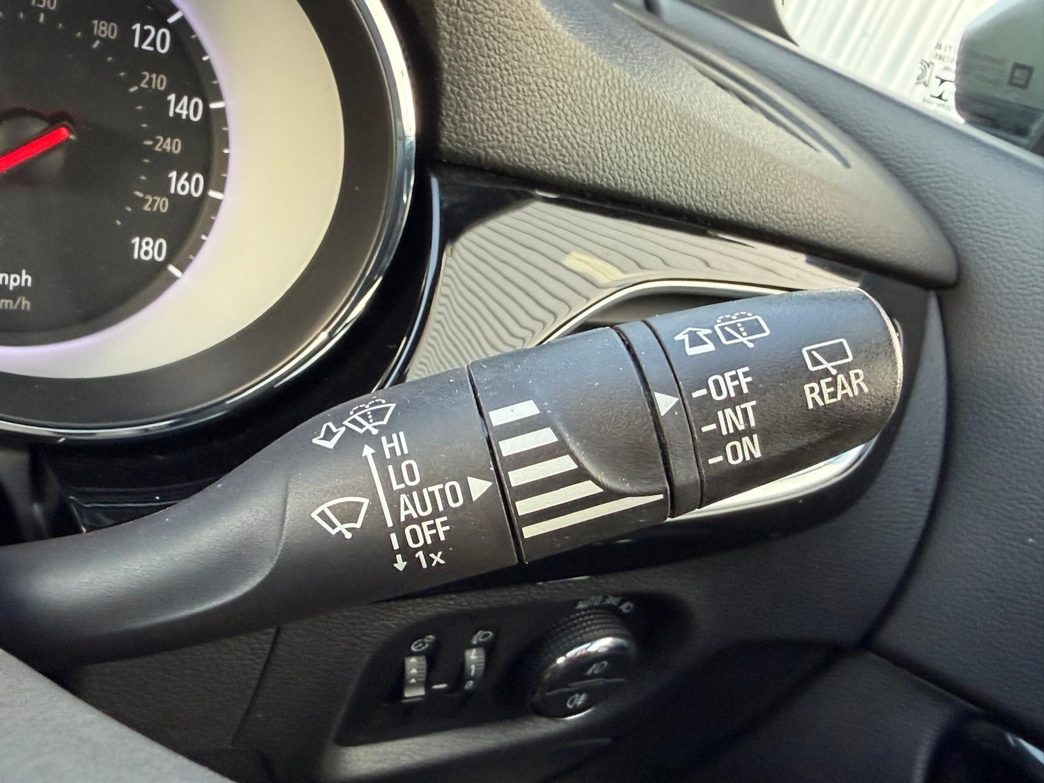 Used Vauxhall Astra 2017 for sale - 77574077: Photo 31