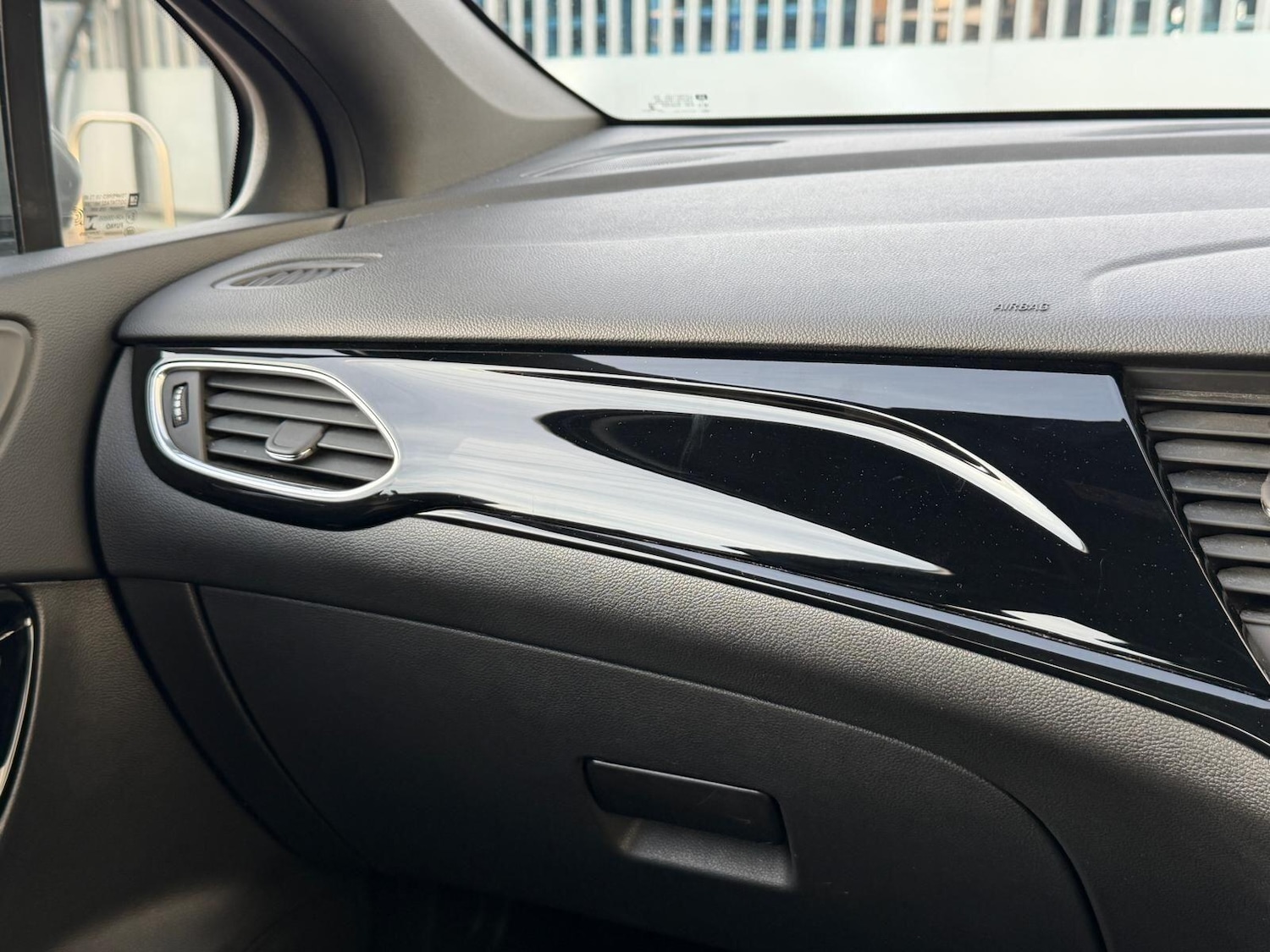 Used Vauxhall Astra 2017 for sale - 77574077: Photo 58