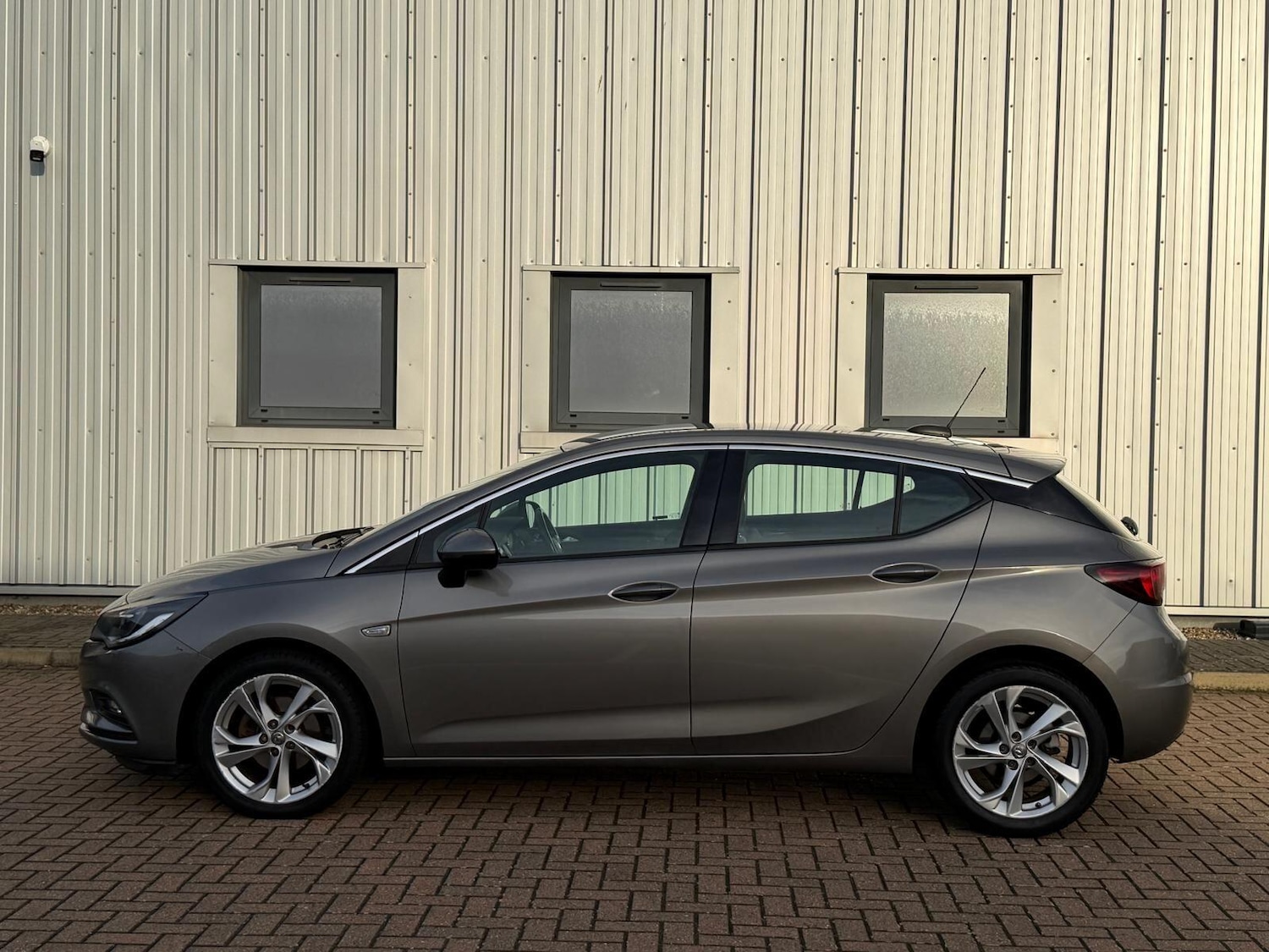 Used Vauxhall Astra 2017 for sale - 77574077: Photo 6