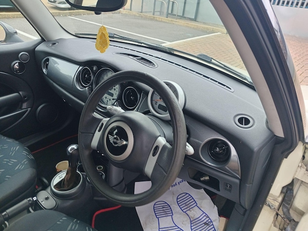 Used MINI Hatch 2004 for sale - 76294599: Photo 18