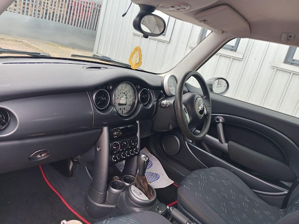 Used MINI Hatch 2004 for sale - 76294599: Photo 19