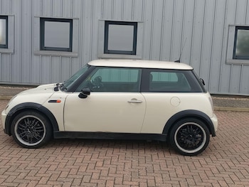 Used MINI Hatch 2004 for sale - 76294599: Photo 4