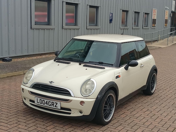Used MINI Hatch 2004 for sale - 76294599: Photo 6