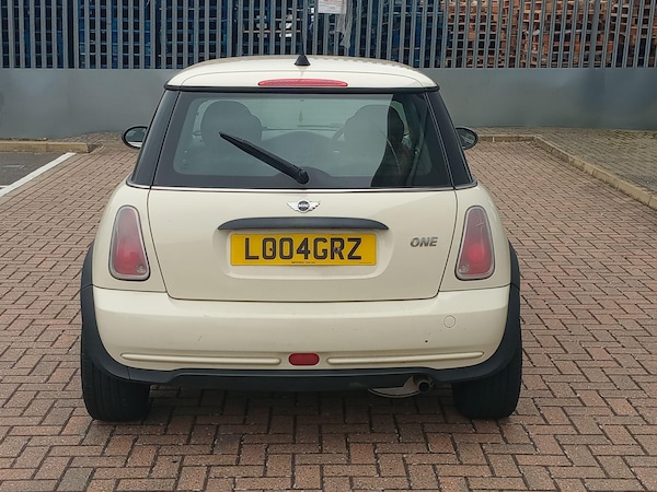 Used MINI Hatch 2004 for sale - 76294599: Photo 9