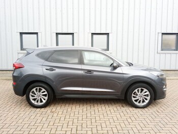 Used Hyundai TUCSON 2017 for sale - 76562057: Photo