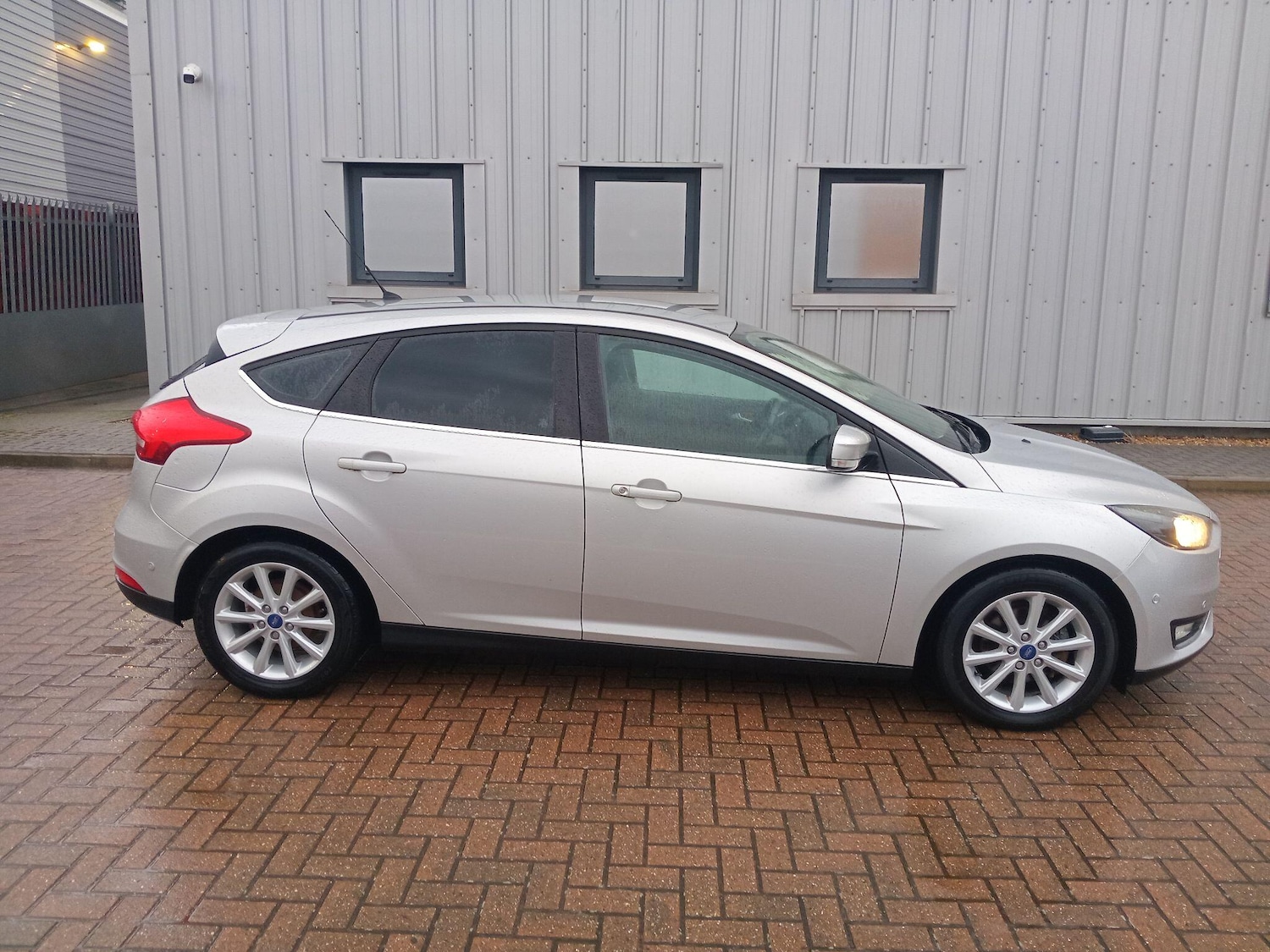 Used Ford Focus for sale - 77216103: Photo 10