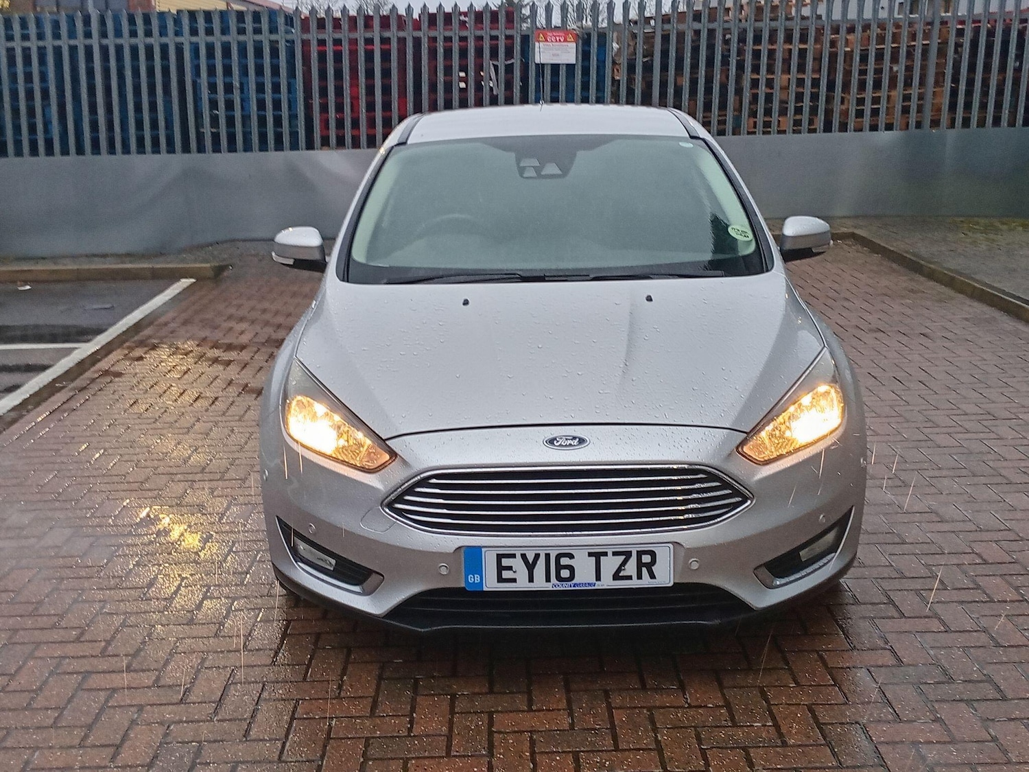 Used Ford Focus for sale - 77216103: Photo 4
