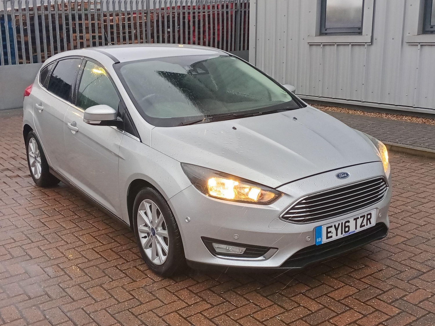 Used Ford Focus for sale - 77216103: Photo 6
