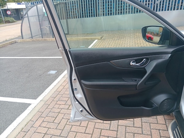 Used Nissan X-Trail 2015 for sale - 76270307: Photo 35