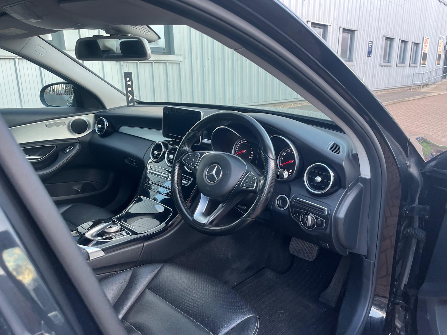 Used Mercedes-Benz C Class 2015 for sale - 77456422: Photo 35