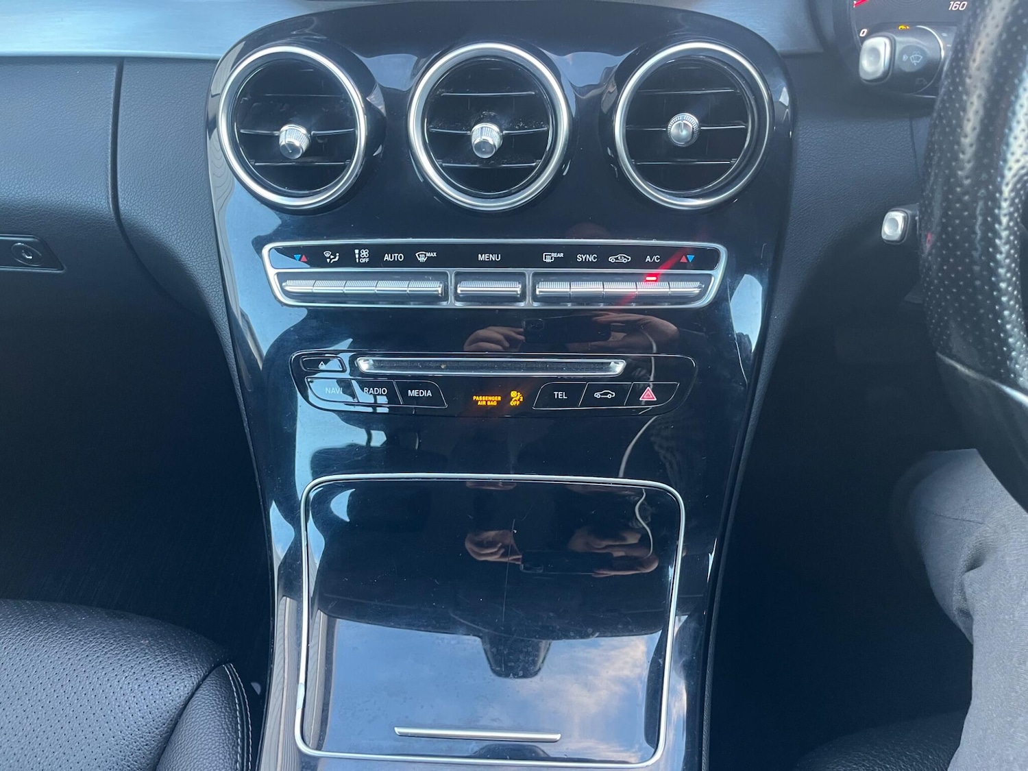 Used Mercedes-Benz C Class 2015 for sale - 77456422: Photo 36