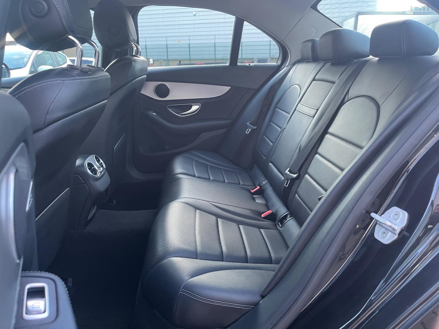 Used Mercedes-Benz C Class 2015 for sale - 77456422: Photo 43