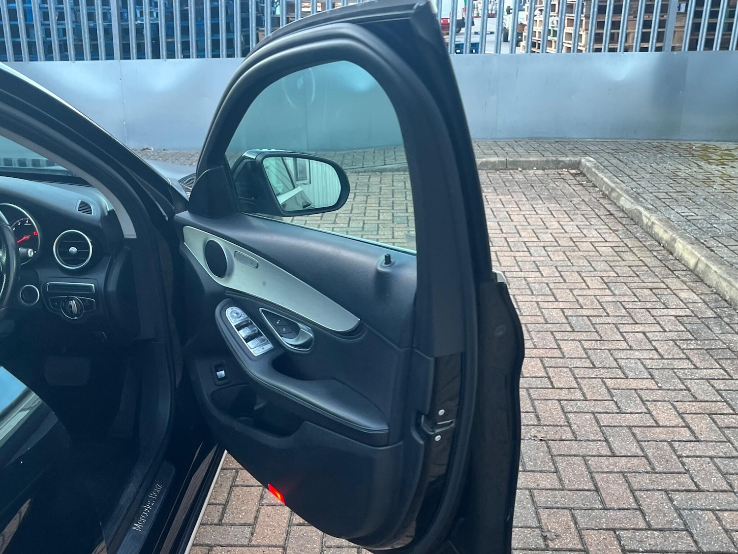 Used Mercedes-Benz C Class 2015 for sale - 77456422: Photo 64