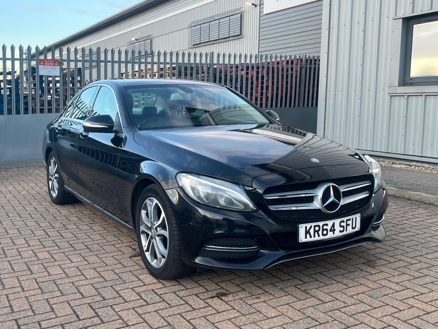 Used Mercedes-Benz C Class 2015 for sale - 77456422: Photo 8