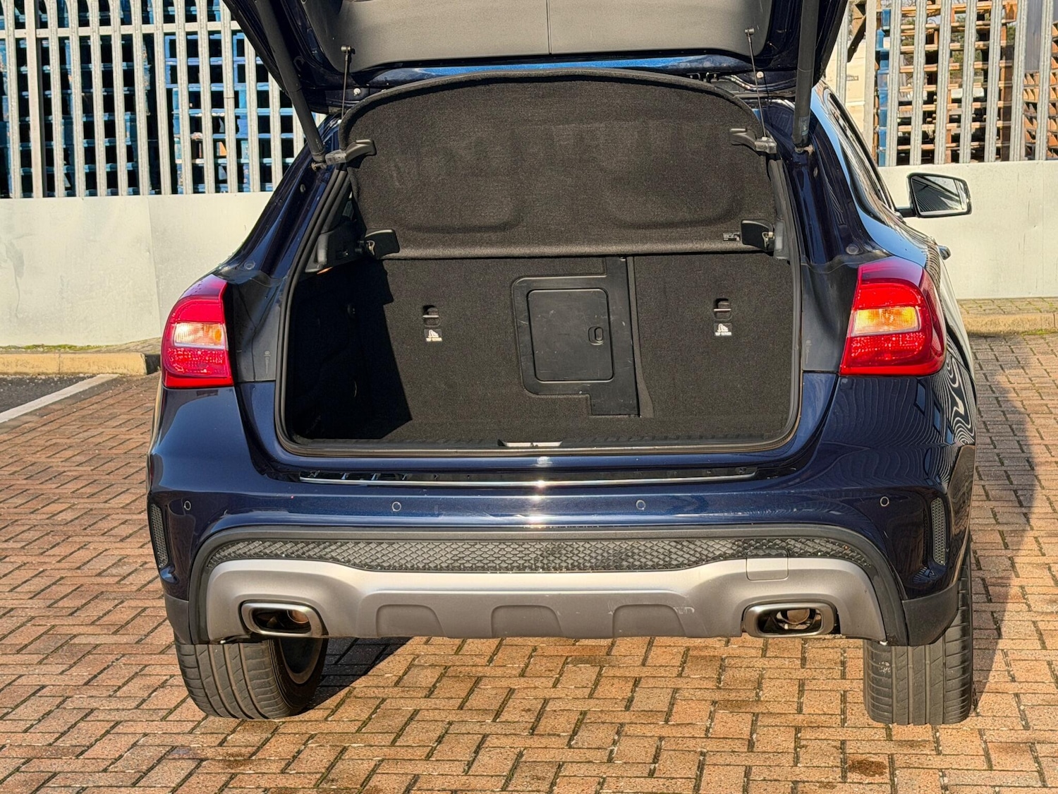 Used Mercedes-Benz GLA 2016 for sale - 76952723: Photo 11