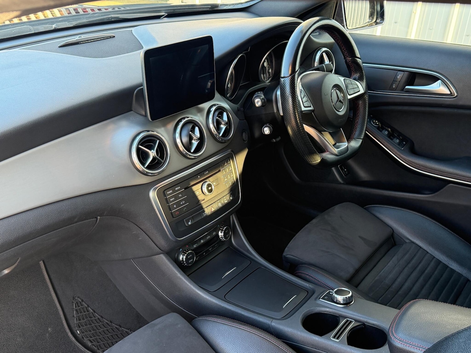 Used Mercedes-Benz GLA 2016 for sale - 76952723: Photo 17