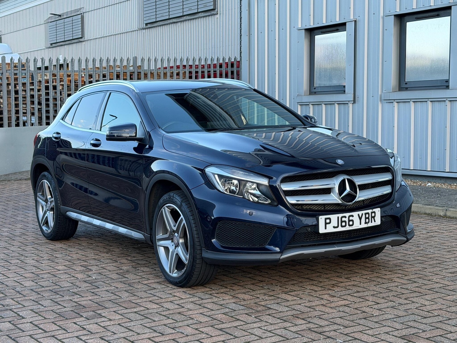 Used Mercedes-Benz GLA 2016 for sale - 76952723: Photo 5