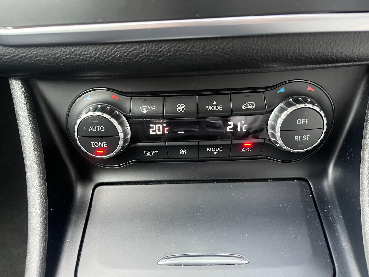 Used Mercedes-Benz CLA 2014 for sale - 76607035: Photo 33