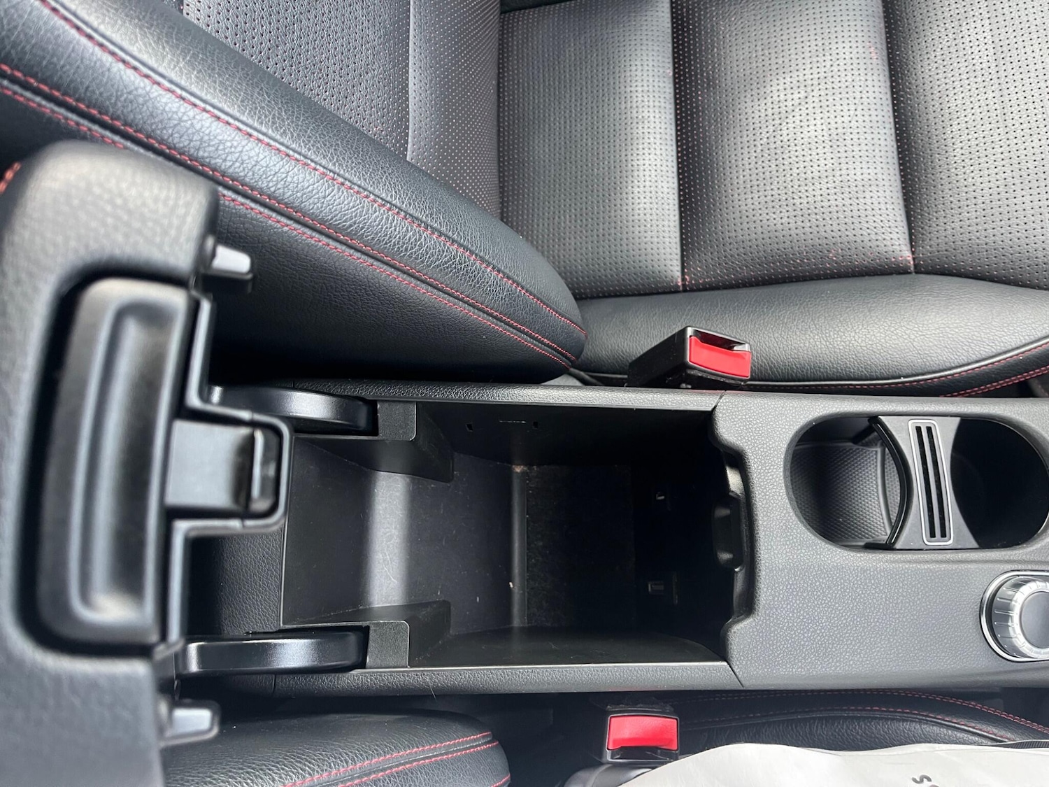 Used Mercedes-Benz CLA 2014 for sale - 76607035: Photo 34