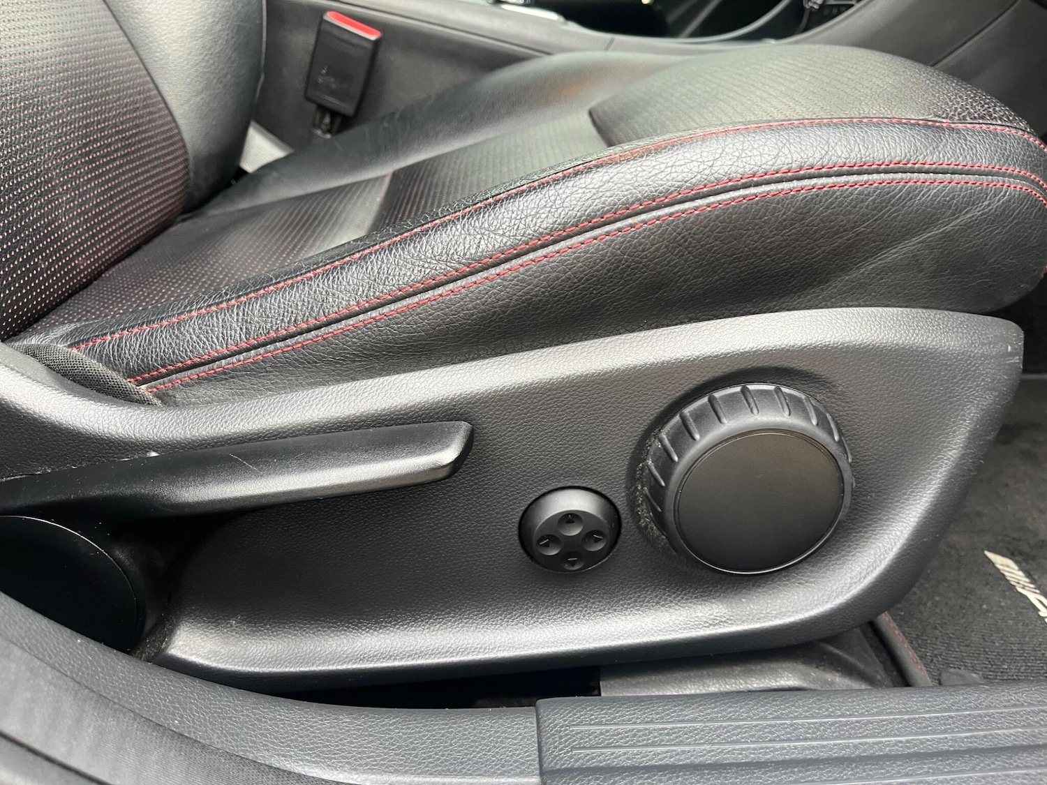 Used Mercedes-Benz CLA 2014 for sale - 76607035: Photo 46