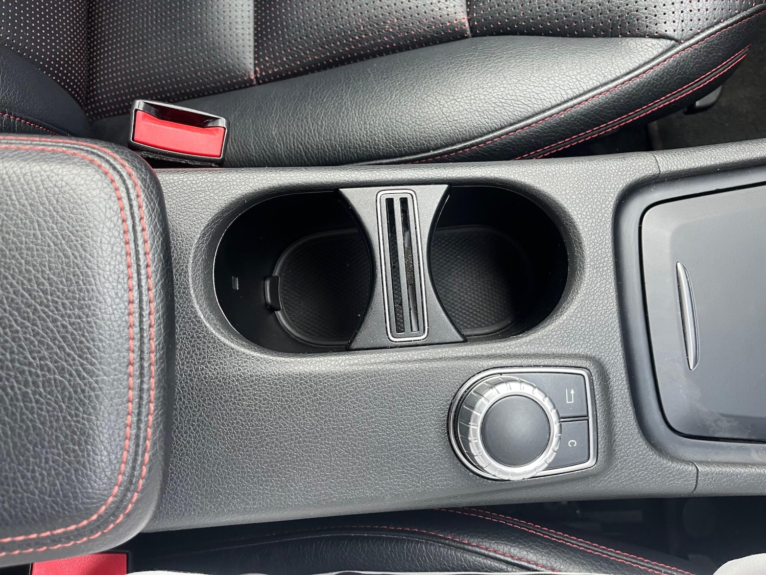 Used Mercedes-Benz CLA 2014 for sale - 76607035: Photo 50