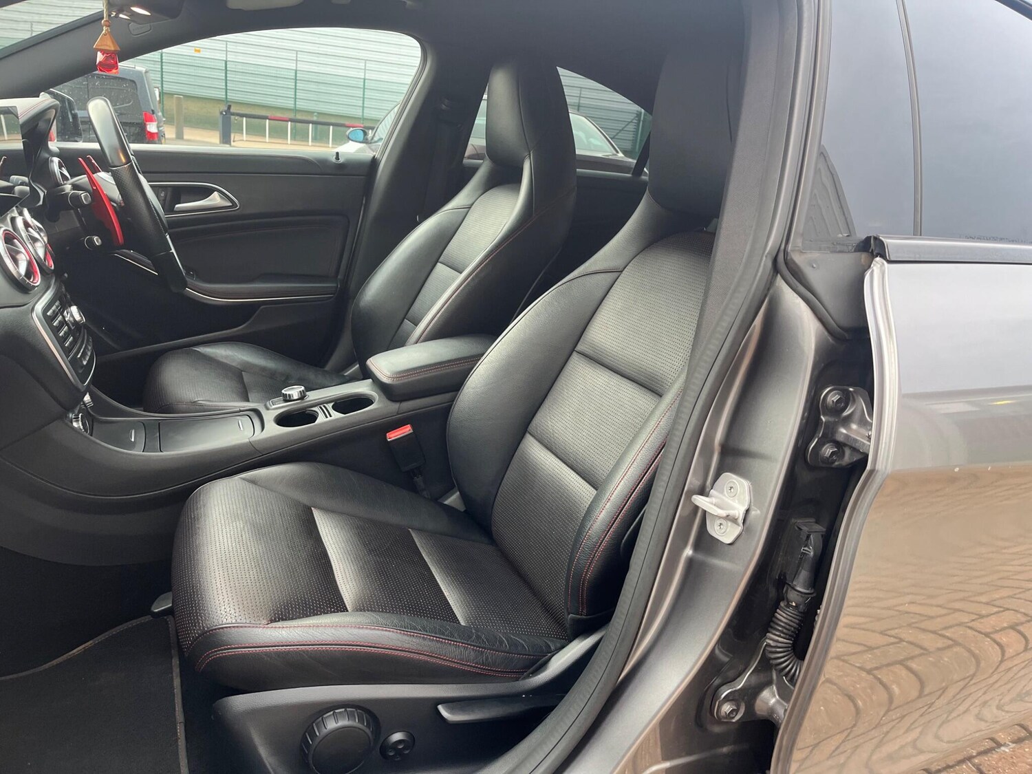 Used Mercedes-Benz CLA 2014 for sale - 76607035: Photo 74