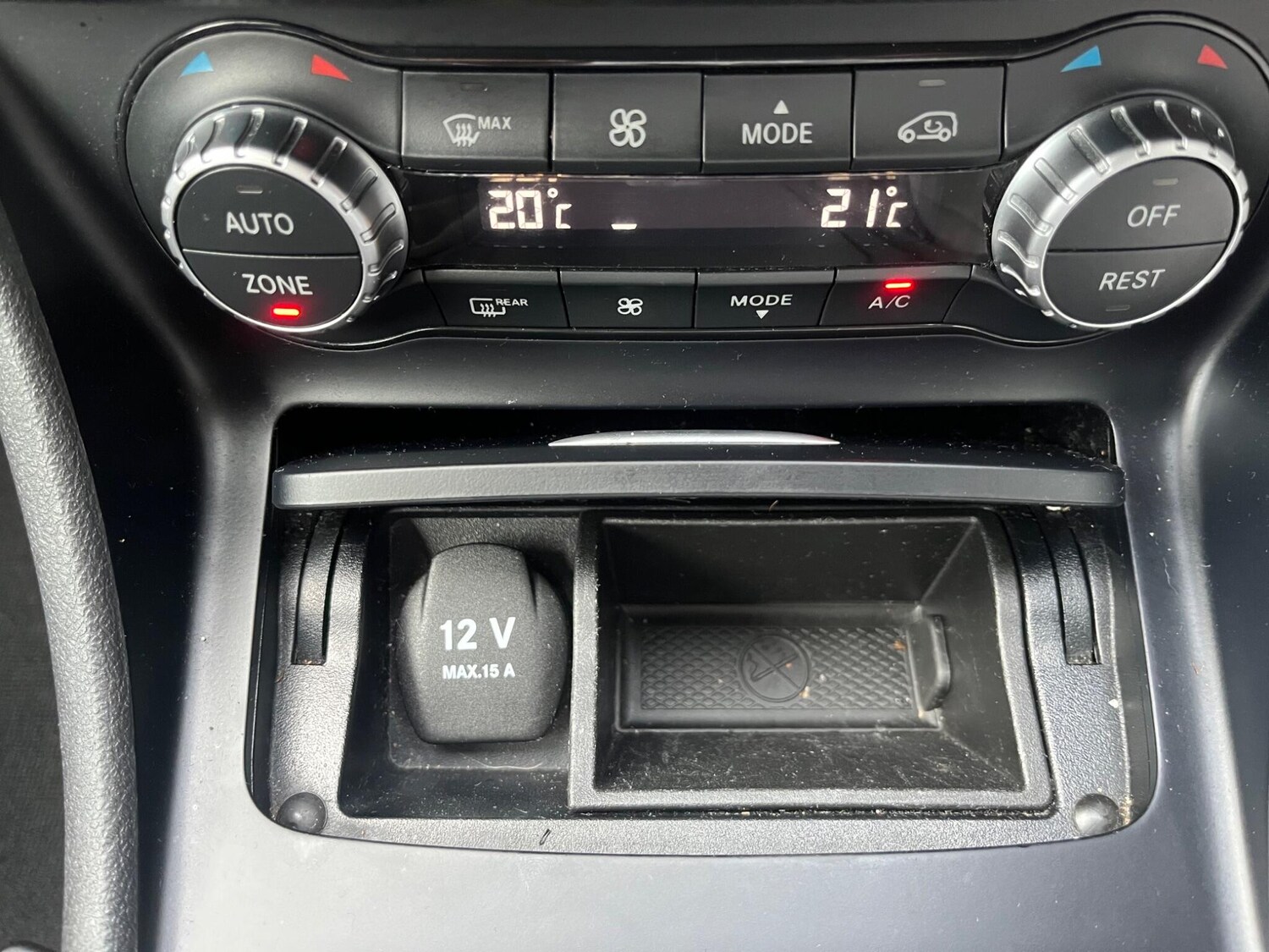 Used Mercedes-Benz CLA 2014 for sale - 76607035: Photo 81