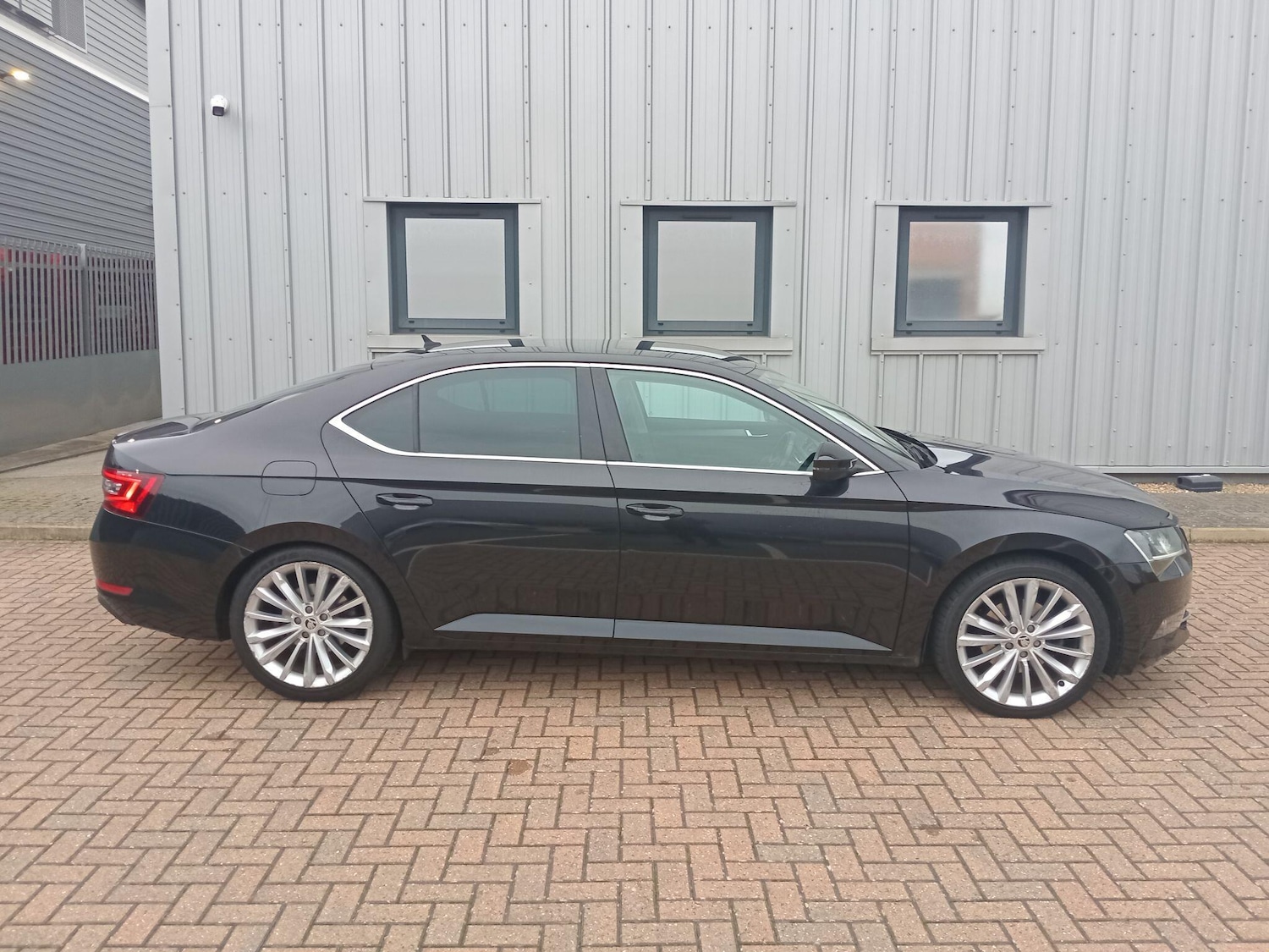 Used Skoda Superb 2016 for sale - 76295761: Photo 15