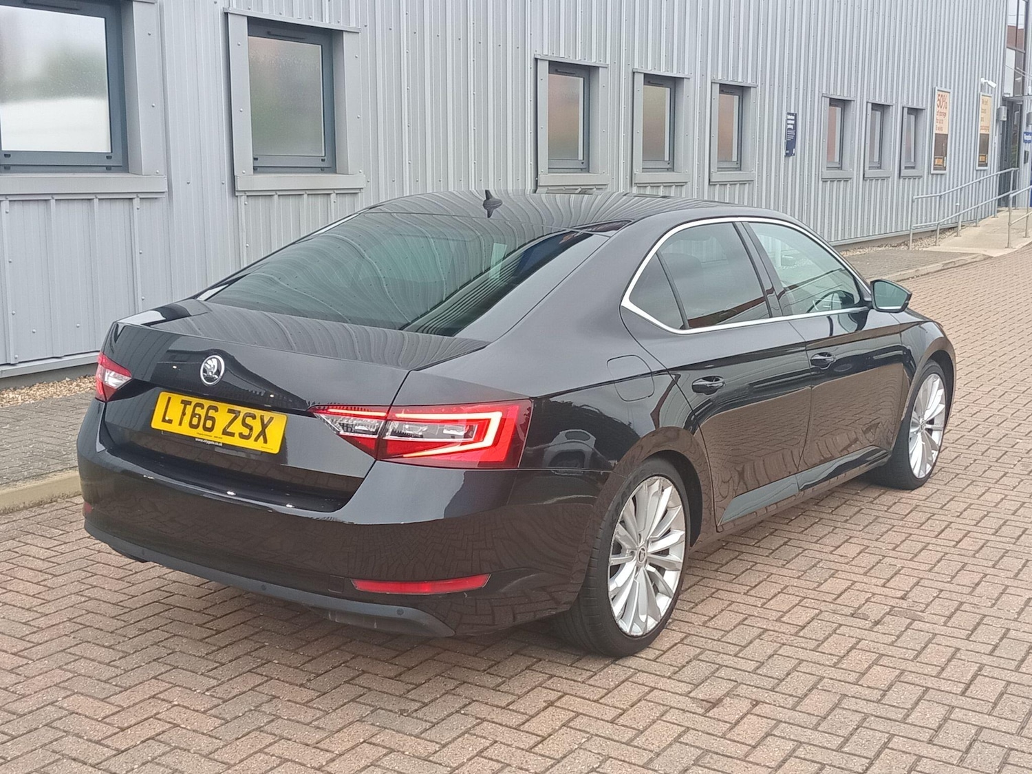Used Skoda Superb 2016 for sale - 76295761: Photo 18