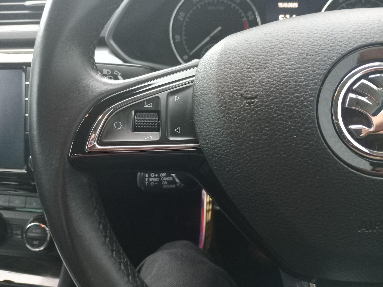 Used Skoda Superb 2016 for sale - 76295761: Photo 31