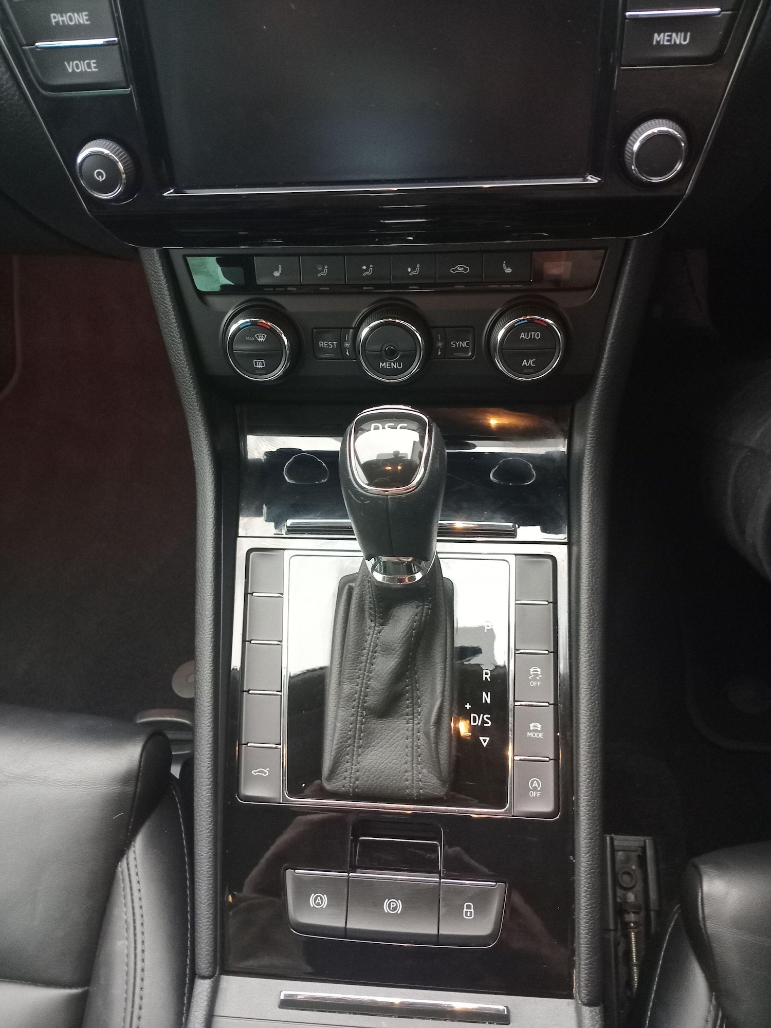 Used Skoda Superb 2016 for sale - 76295761: Photo 53