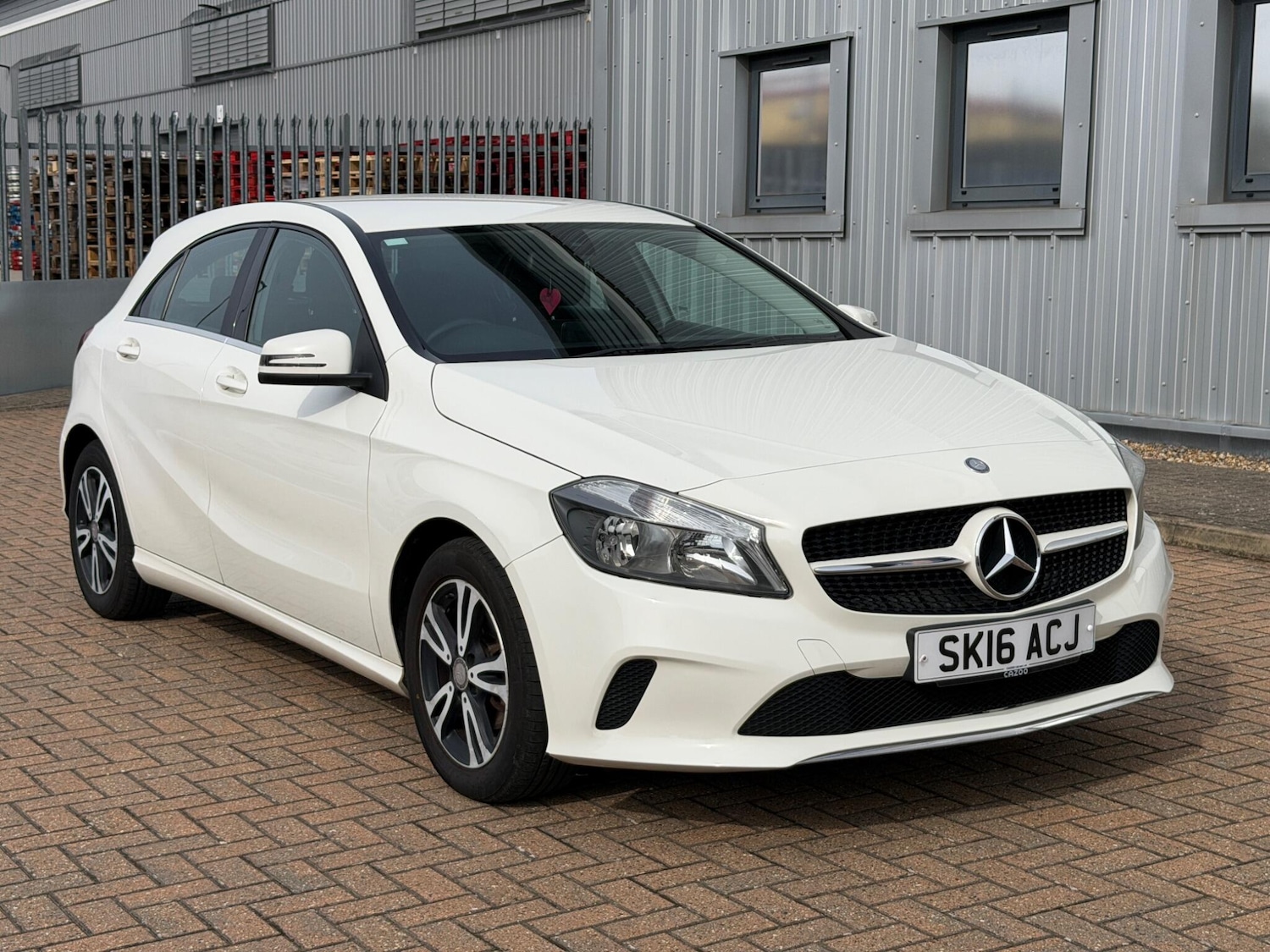Used Mercedes-Benz A-Class 2016 for sale - 77982352: Photo 1