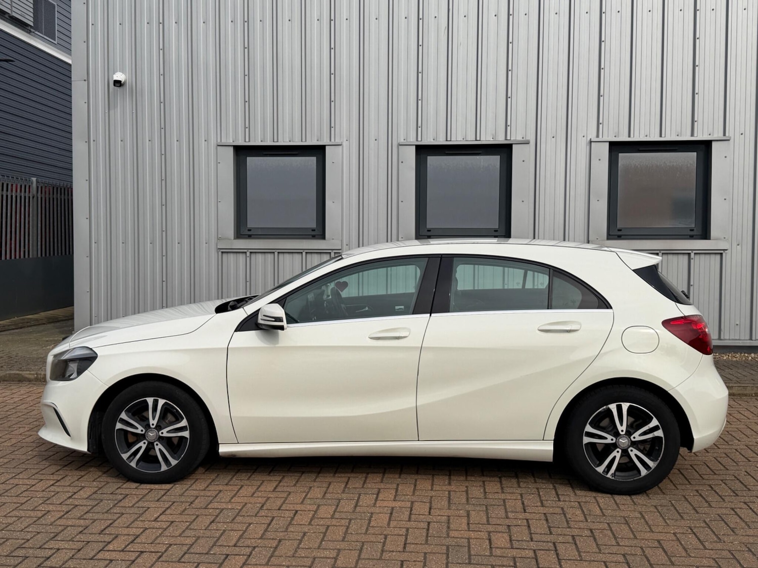 Used Mercedes-Benz A-Class 2016 for sale - 77982352: Photo 11