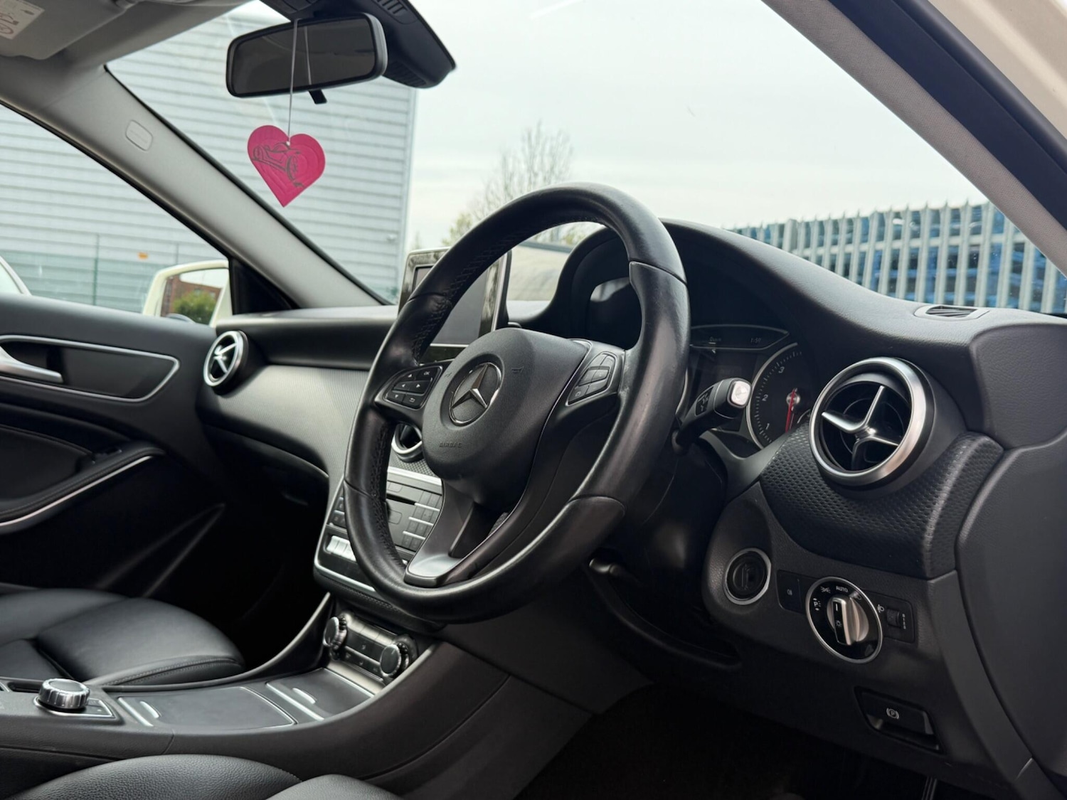 Used Mercedes-Benz A-Class 2016 for sale - 77982352: Photo 18