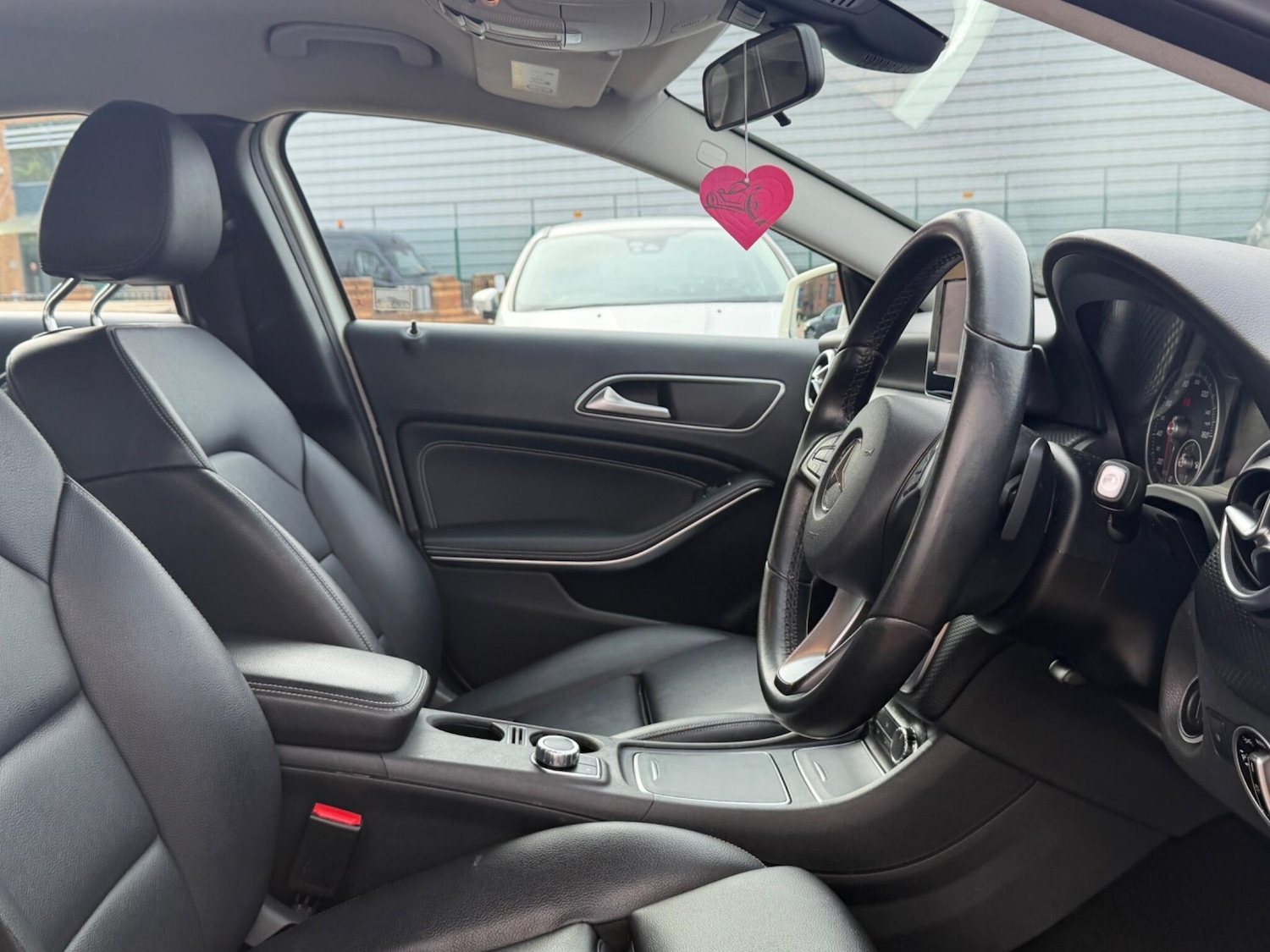 Used Mercedes-Benz A-Class 2016 for sale - 77982352: Photo 22