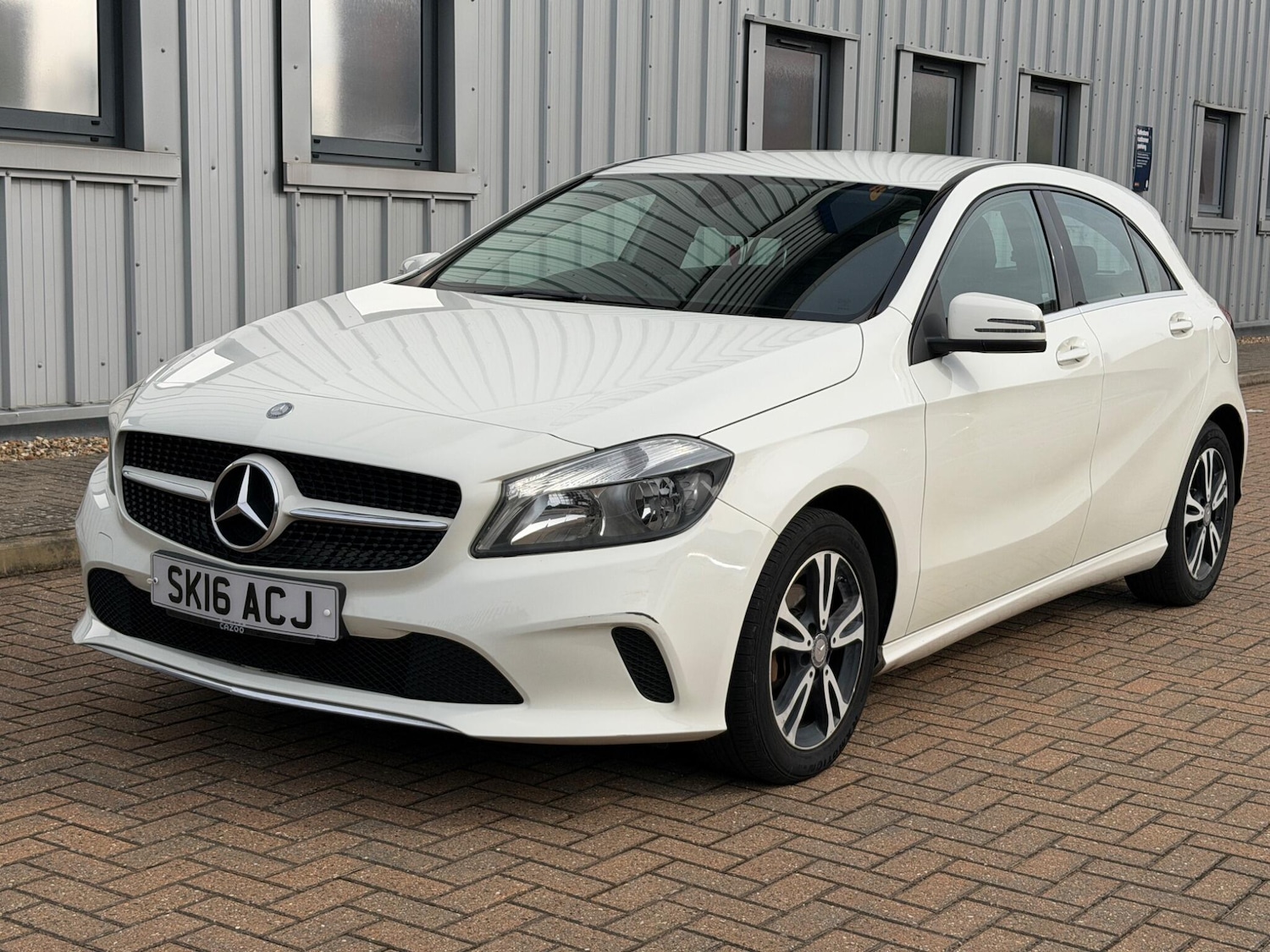 Used Mercedes-Benz A-Class 2016 for sale - 77982352: Photo 3